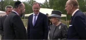 Chief Rabbi Mirvis meets the Queen and Prince Philip